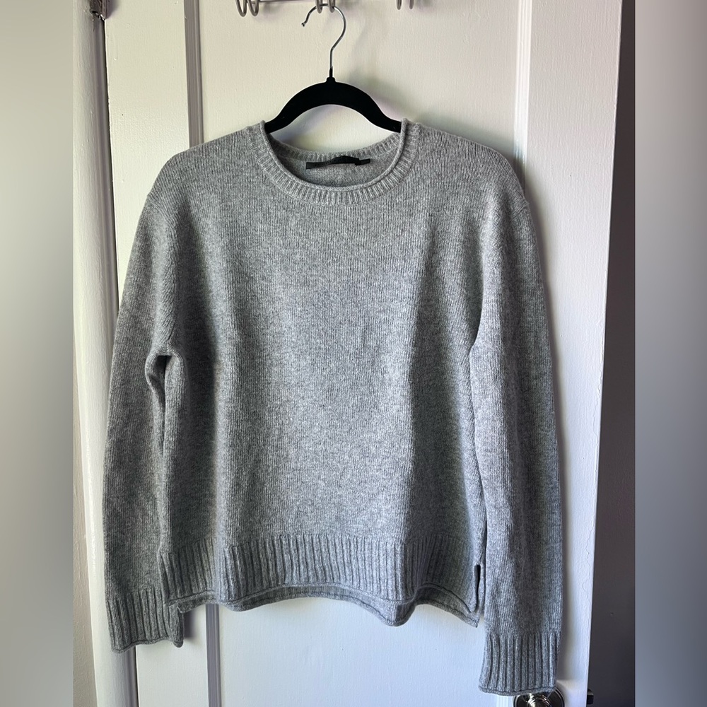 Jenni Kayne Gray Everyday Sweater - Picture 2 of 5